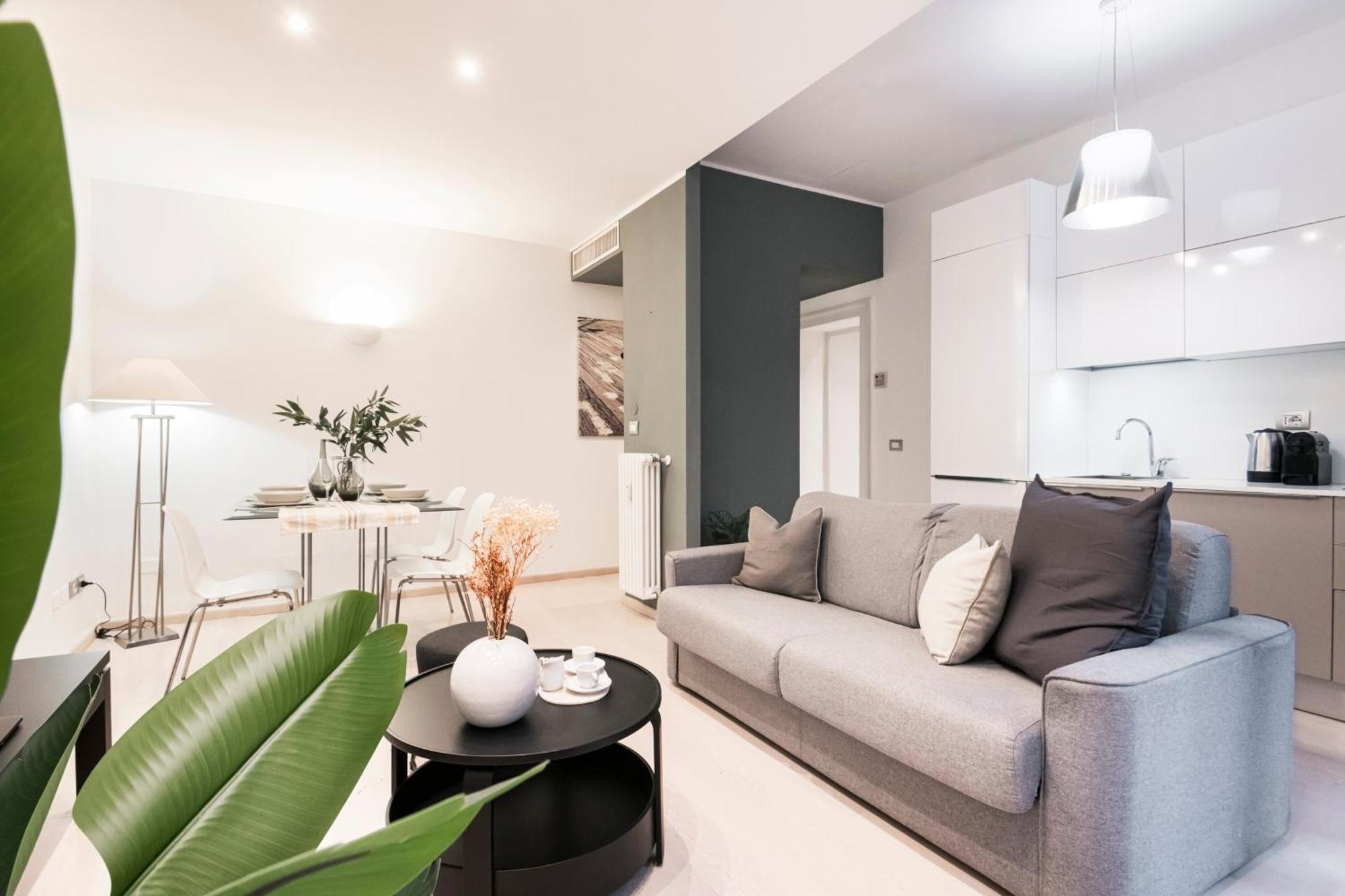Ferienwohnung Easylife - Splendido Bilocale San Babila Duomo Mailand Exterior foto